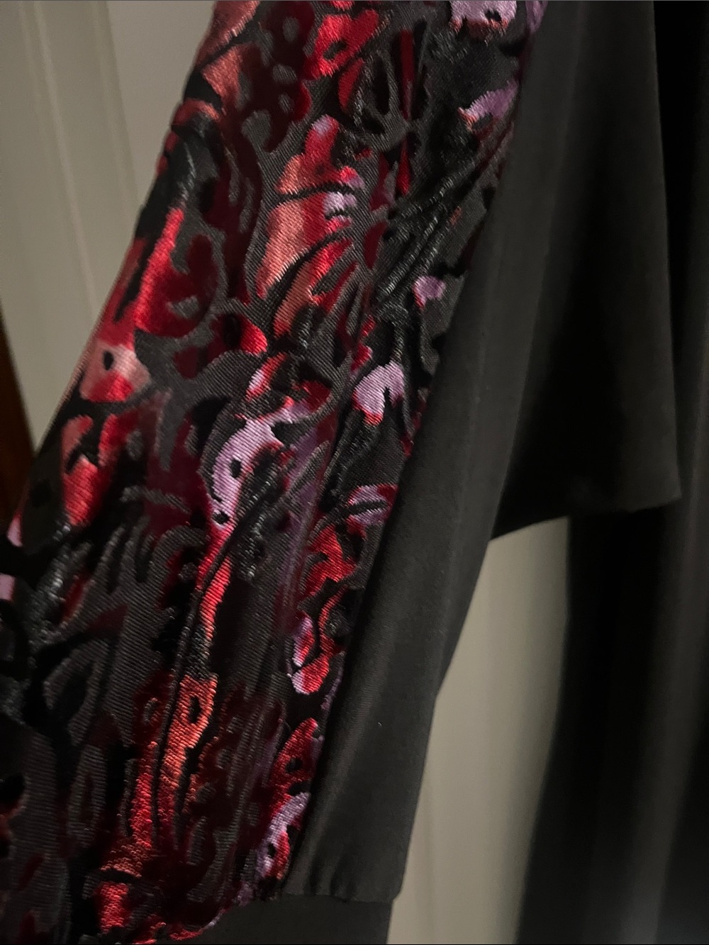 Black V-Neck Tunic with Red Floral Velvet Sleeves w/ sharkbite hem - Picture 2 of 4